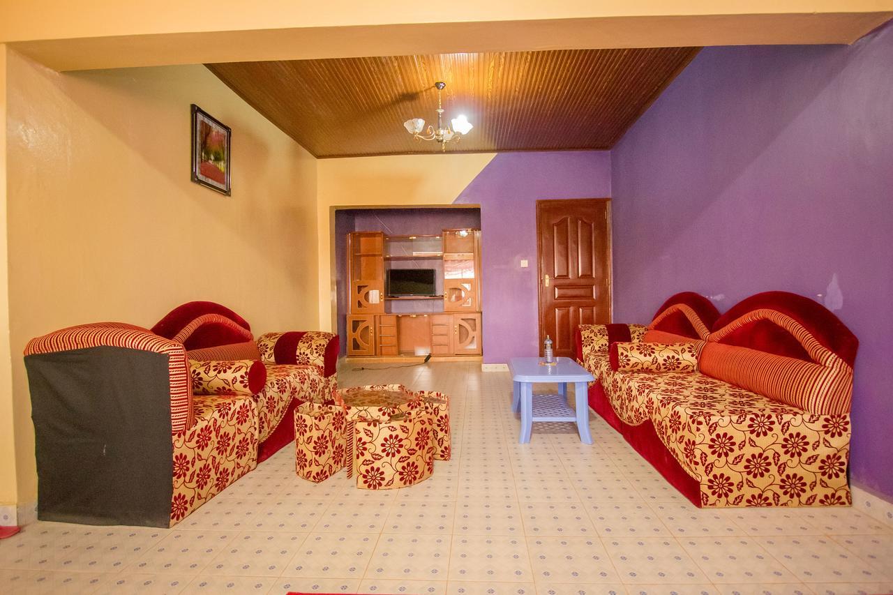 Grande Hotel Isiolo Exteriér fotografie